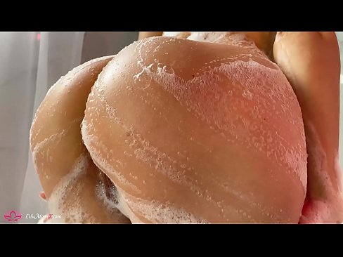 ❤️ Bà thủ dâm âm hộ với máy rung đến cực khoái mãnh liệt trong vòi hoa sen ️  Porn video  ở% vi.amourpassionfever.ru%